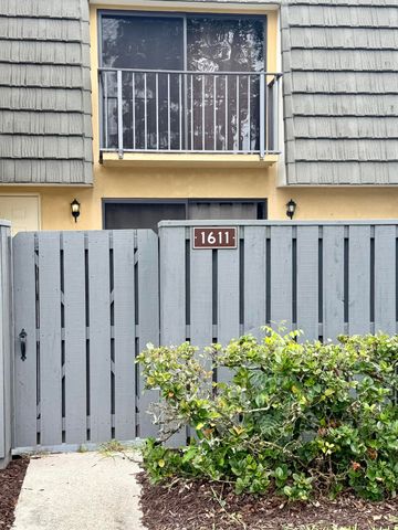 1611 16th Way, West Palm Beach, FL 33407