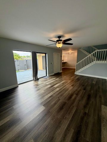 1611 16th Way, West Palm Beach, FL 33407