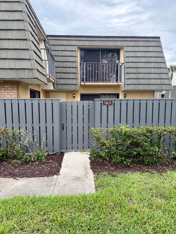 1611 16th Way, West Palm Beach, FL 33407