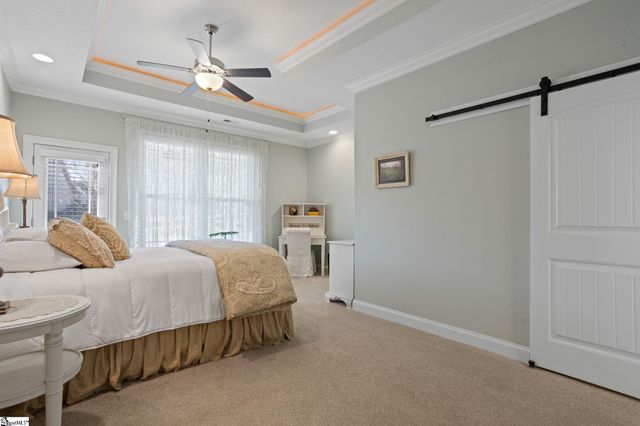 323 Holly Oaks Lane, Inman, SC 29349