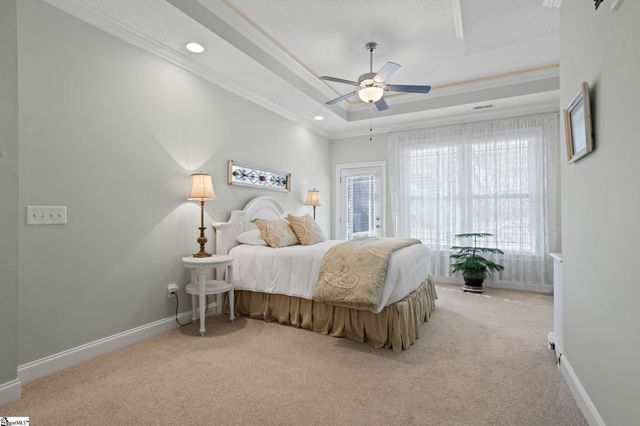 323 Holly Oaks Lane, Inman, SC 29349