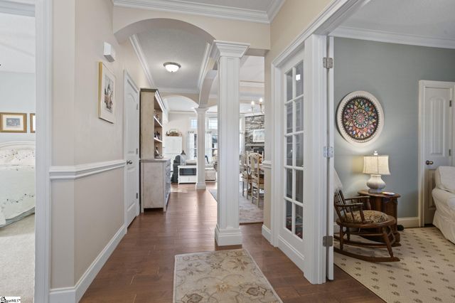 323 Holly Oaks Lane, Inman, SC 29349