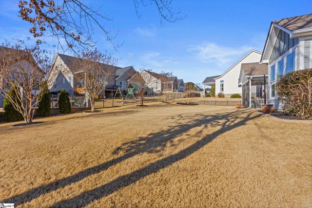 323 Holly Oaks Lane, Inman, SC 29349