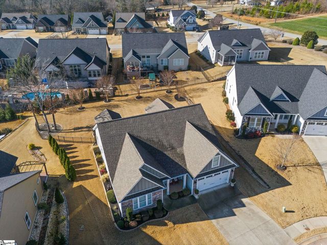 323 Holly Oaks Lane, Inman, SC 29349