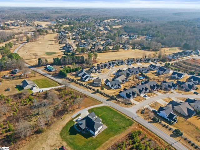 323 Holly Oaks Lane, Inman, SC 29349