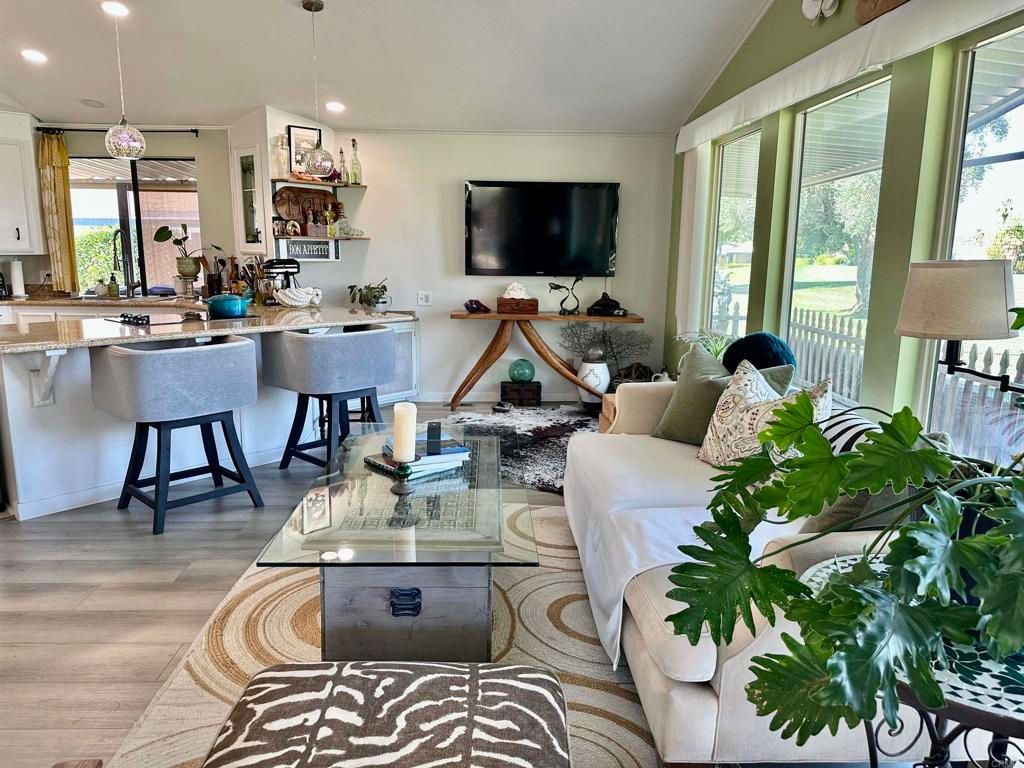 Image 19 of property listing at 73450 Country Club Drive 153, Palm Desert, CA 92260