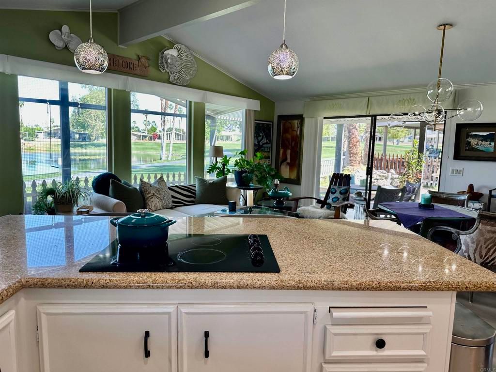 Image 20 of property listing at 73450 Country Club Drive 153, Palm Desert, CA 92260