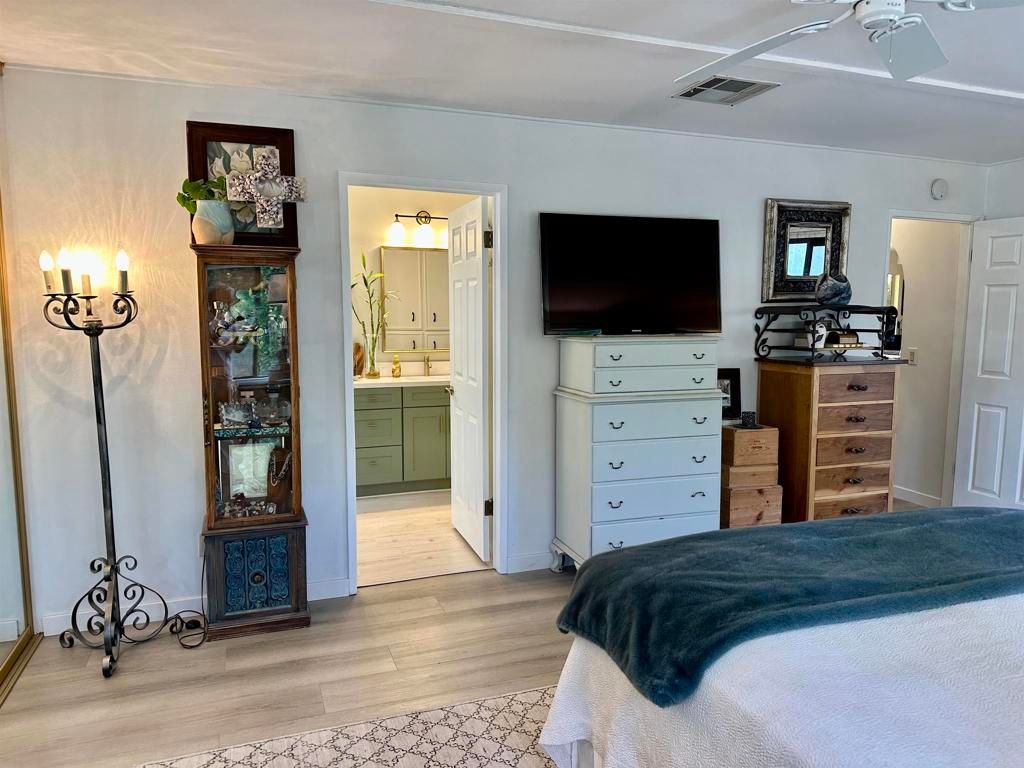 Image 30 of property listing at 73450 Country Club Drive 153, Palm Desert, CA 92260