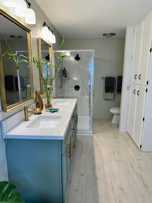 Image 34 of property listing at 73450 Country Club Drive 153, Palm Desert, CA 92260