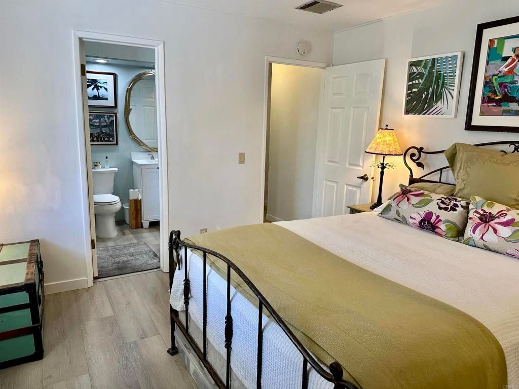 Image 37 of property listing at 73450 Country Club Drive 153, Palm Desert, CA 92260