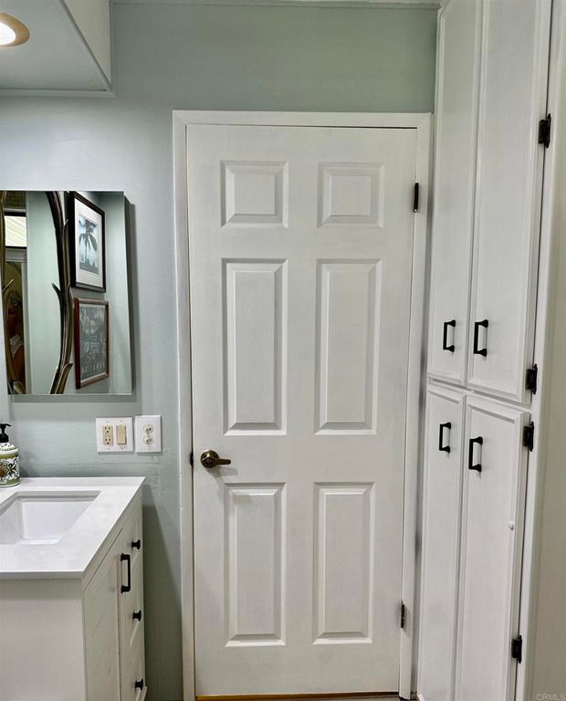 Image 39 of property listing at 73450 Country Club Drive 153, Palm Desert, CA 92260