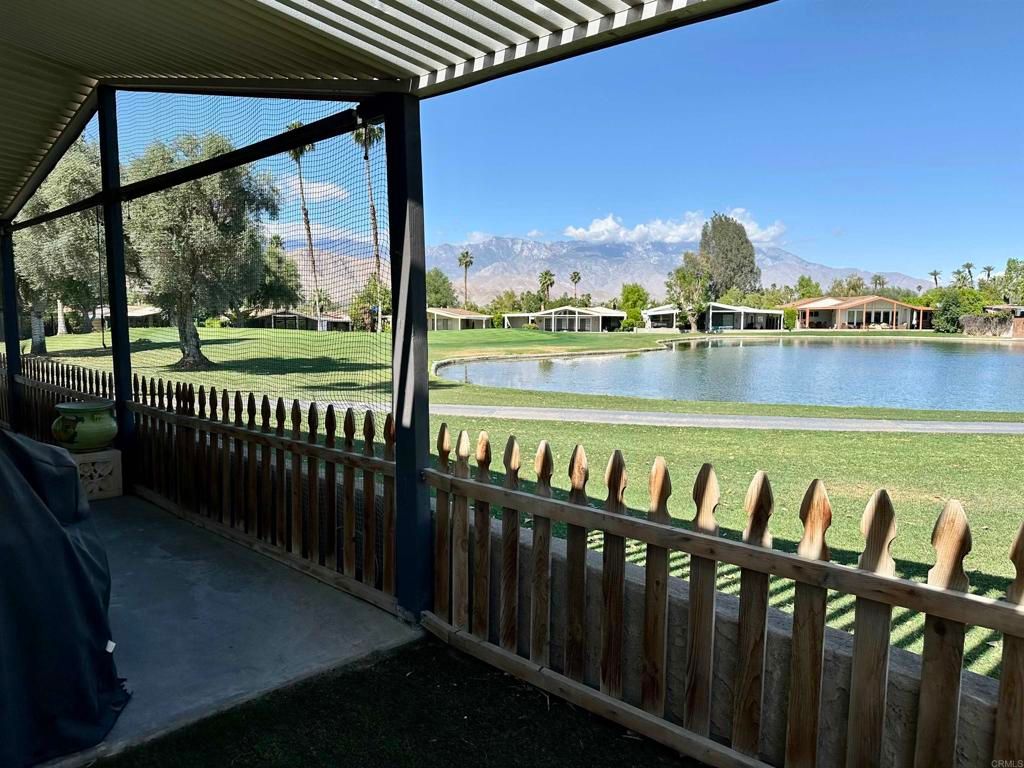 Image 5 of property listing at 73450 Country Club Drive 153, Palm Desert, CA 92260