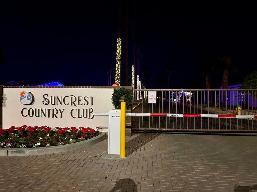 Image 54 of property listing at 73450 Country Club Drive 153, Palm Desert, CA 92260