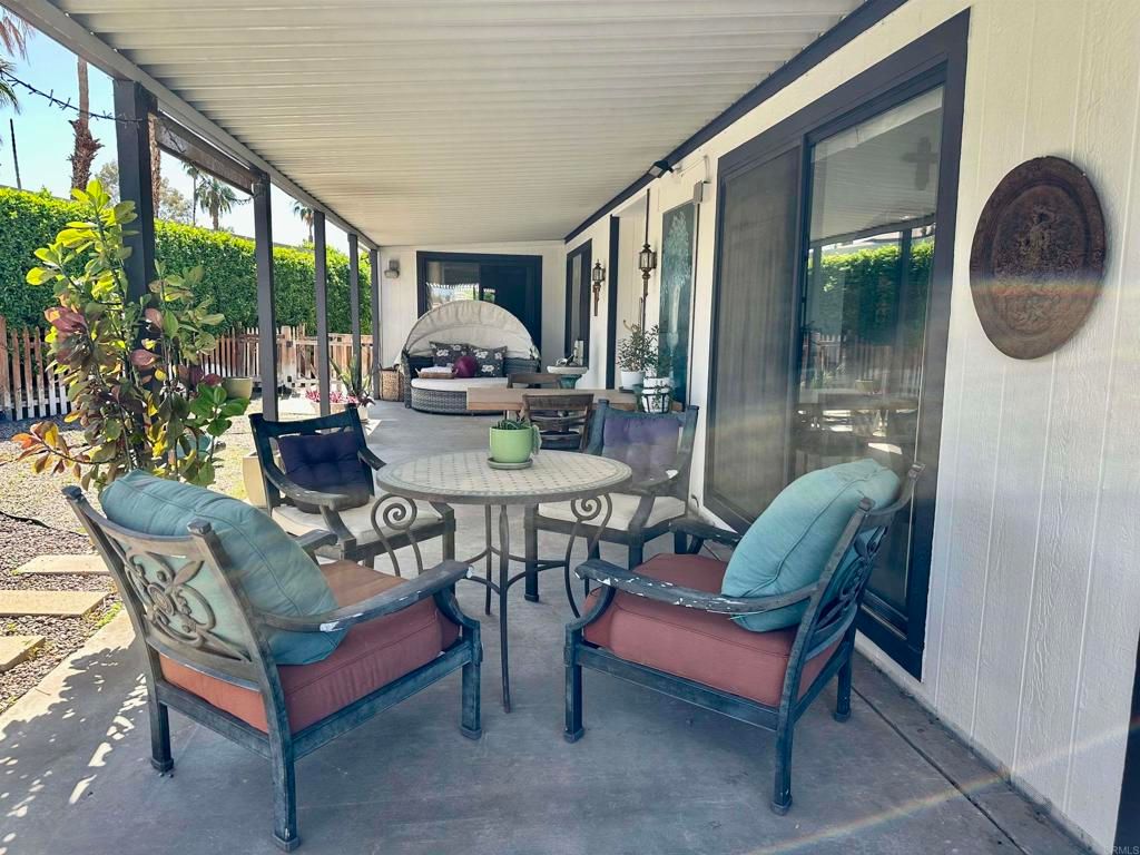 Image 6 of property listing at 73450 Country Club Drive 153, Palm Desert, CA 92260