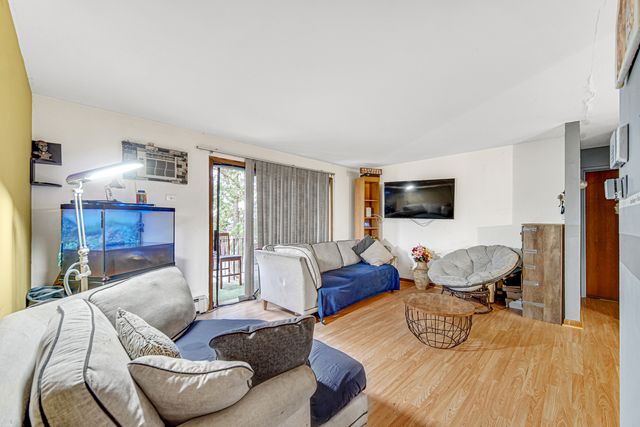 903 Elder Road 7, Homewood, IL 60430