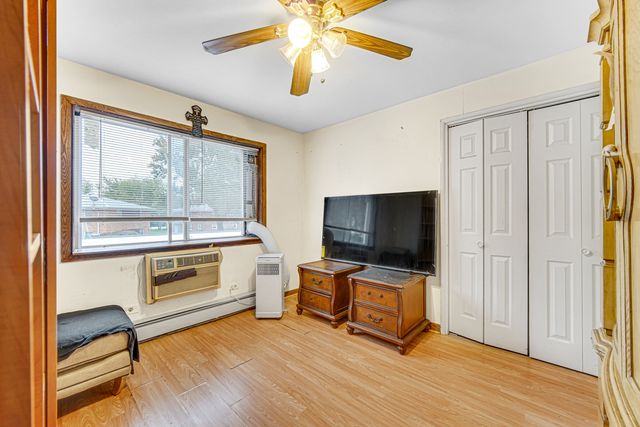 903 Elder Road 7, Homewood, IL 60430