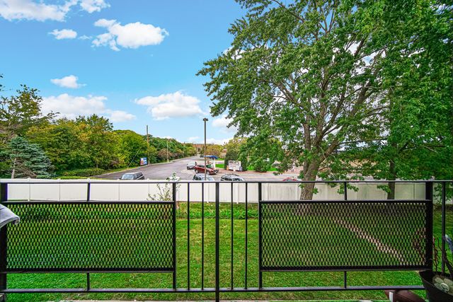 903 Elder Road 7, Homewood, IL 60430