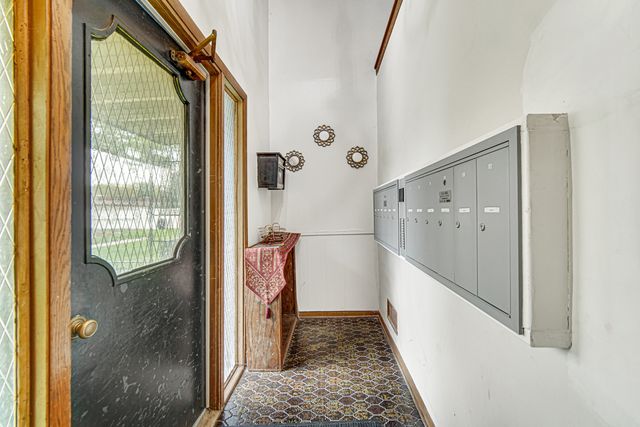 903 Elder Road 7, Homewood, IL 60430