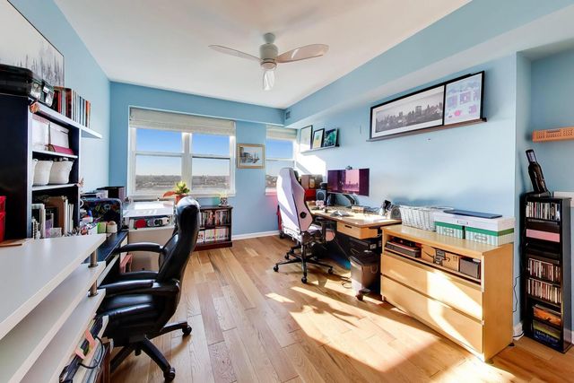 5 E 14th Place 1606, Chicago, IL 60605