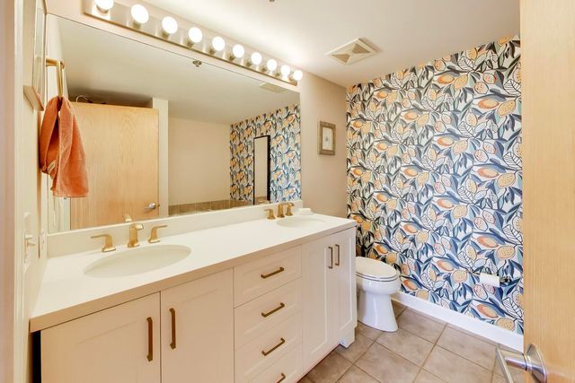5 E 14th Place 1606, Chicago, IL 60605
