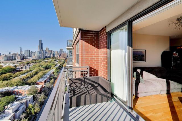 5 E 14th Place 1606, Chicago, IL 60605