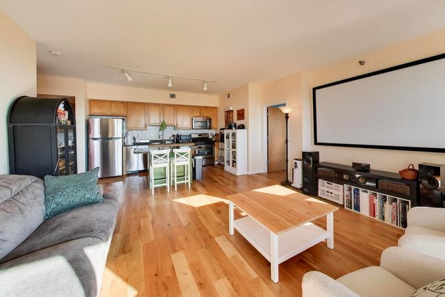 5 E 14th Place 1606, Chicago, IL 60605