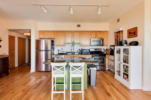 5 E 14th Place 1606, Chicago, IL 60605