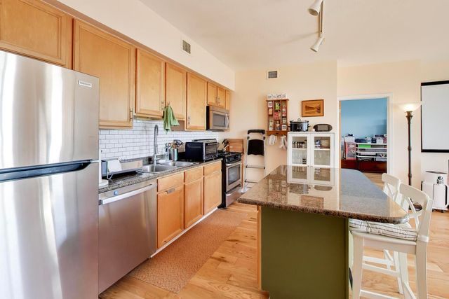 5 E 14th Place 1606, Chicago, IL 60605