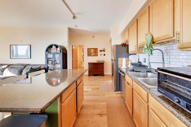 5 E 14th Place 1606, Chicago, IL 60605