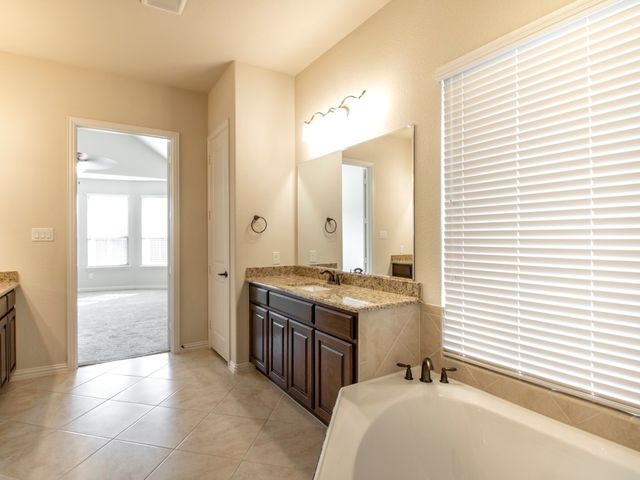 5629 Grove Cove Drive, Mckinney, TX 75071