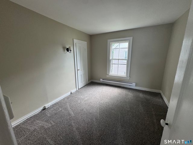 299 High Street 2nd Floor, Naugatuck, CT 06770