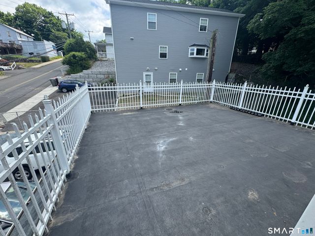 299 High Street 2nd Floor, Naugatuck, CT 06770