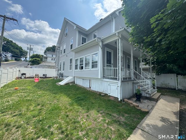 299 High Street 2nd Floor, Naugatuck, CT 06770