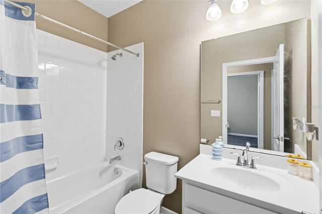 2618 WHITE ISLE LANE, Orlando, FL 32825