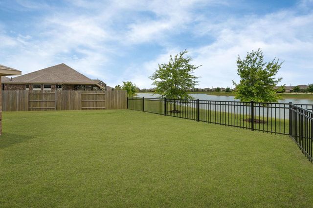 413 Aurora Creek Lane, Katy, TX 77493
