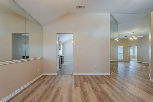 463 Maplegrove Road, Cedar Hill, TX 75104