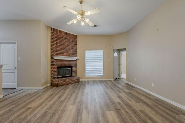 463 Maplegrove Road, Cedar Hill, TX 75104