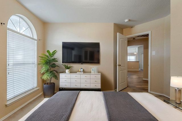 463 Maplegrove Road, Cedar Hill, TX 75104