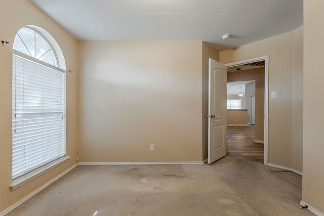 463 Maplegrove Road, Cedar Hill, TX 75104