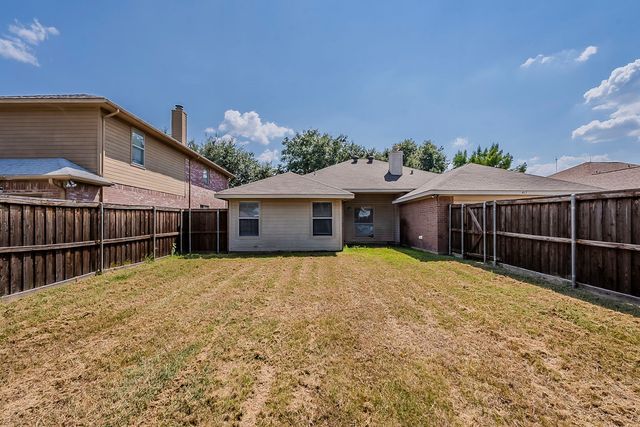 463 Maplegrove Road, Cedar Hill, TX 75104