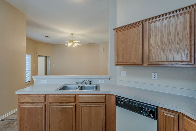 463 Maplegrove Road, Cedar Hill, TX 75104