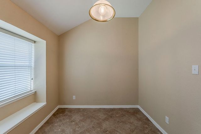 463 Maplegrove Road, Cedar Hill, TX 75104