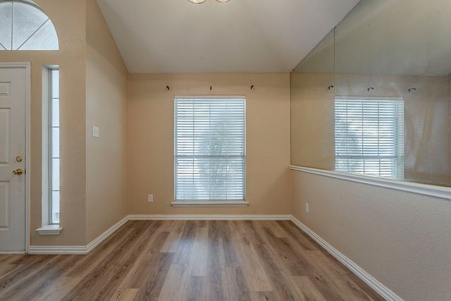 463 Maplegrove Road, Cedar Hill, TX 75104