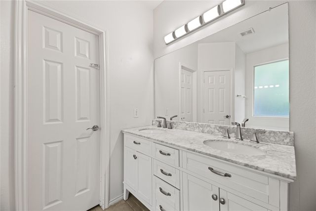 712 Twin Valley Drive, Murphy, TX 75094