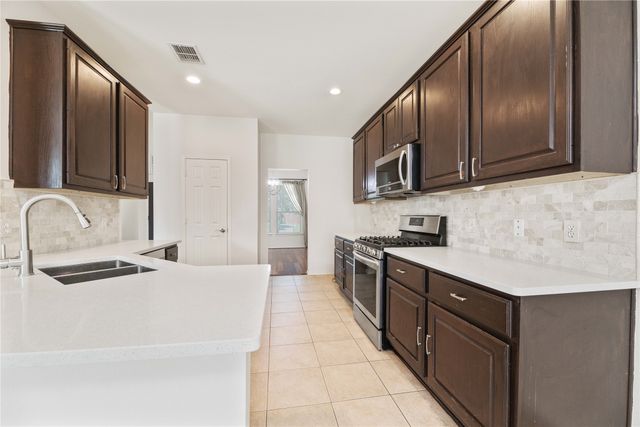 712 Twin Valley Drive, Murphy, TX 75094