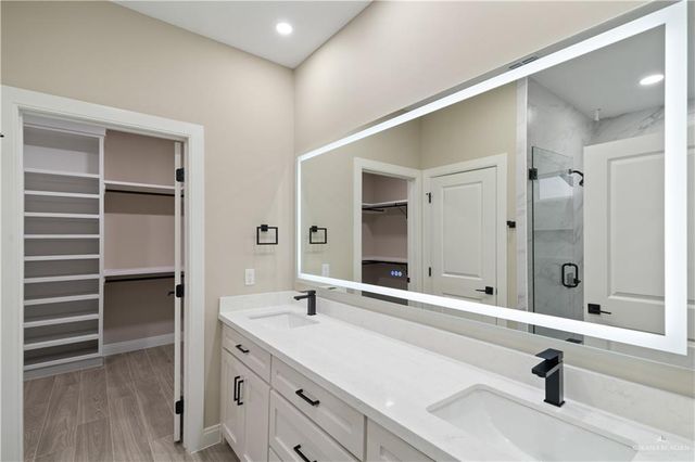 8110 N 48th Lane, Mcallen, TX 78504