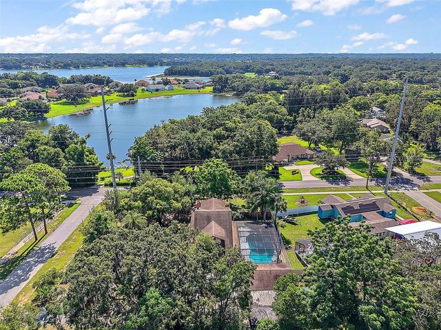 150 E CHARLOTTE AVENUE, Eustis, FL 32726