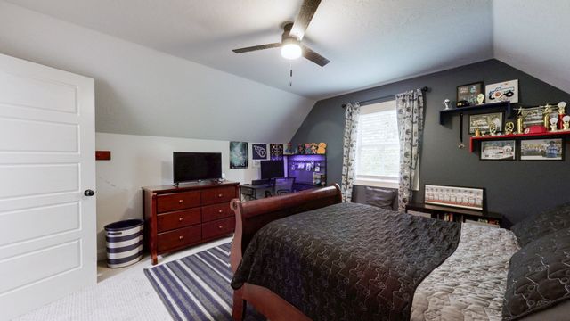183 Country Wood Dr, Paris, TN 38242