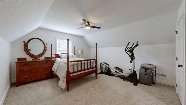 183 Country Wood Dr, Paris, TN 38242