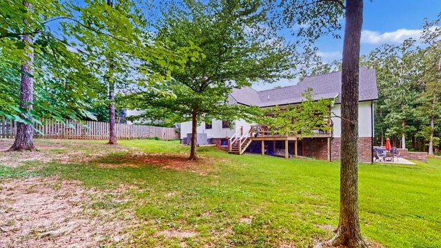 183 Country Wood Dr, Paris, TN 38242